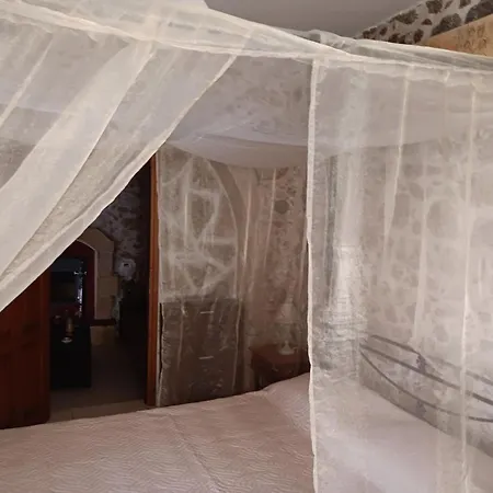 Stone Retreat In Old Town Rethymno *