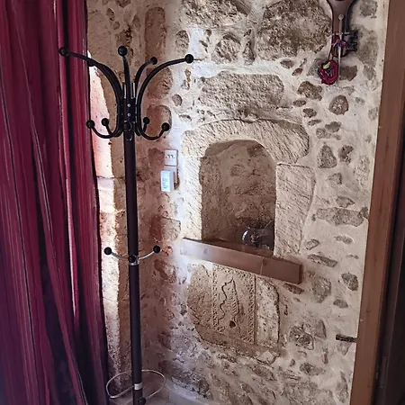 Stone Retreat In Old Town Rethymno レティムノ